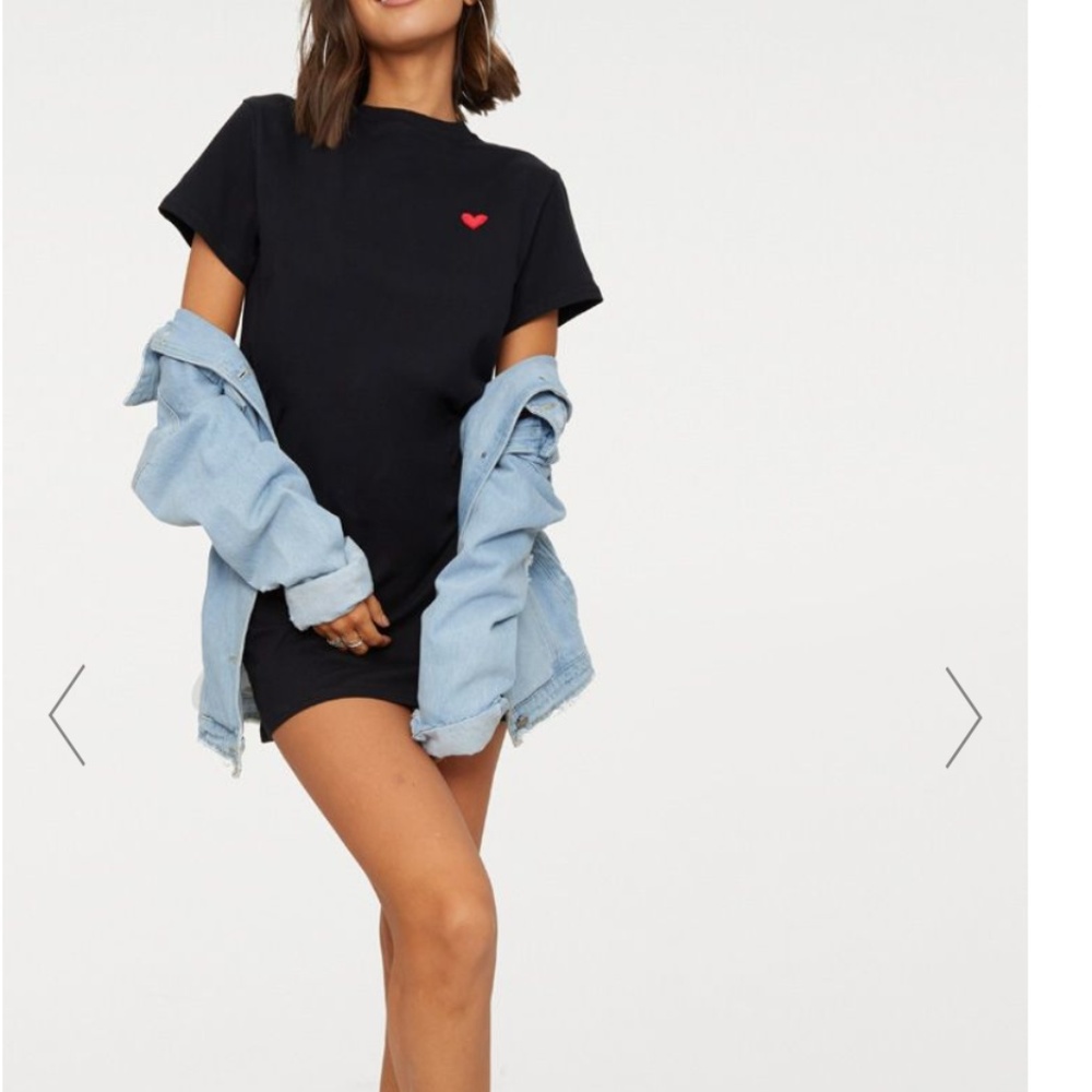 BLACK HEART EMBROIDERED T SHIRT DRESS